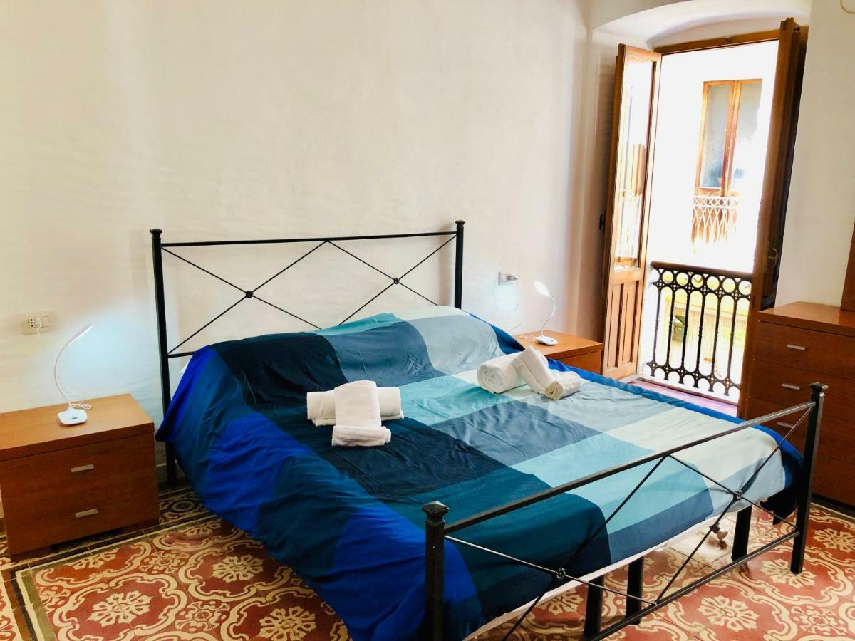 Il Terrazzino Iglesias Bed and Breakfast Buitenkant foto